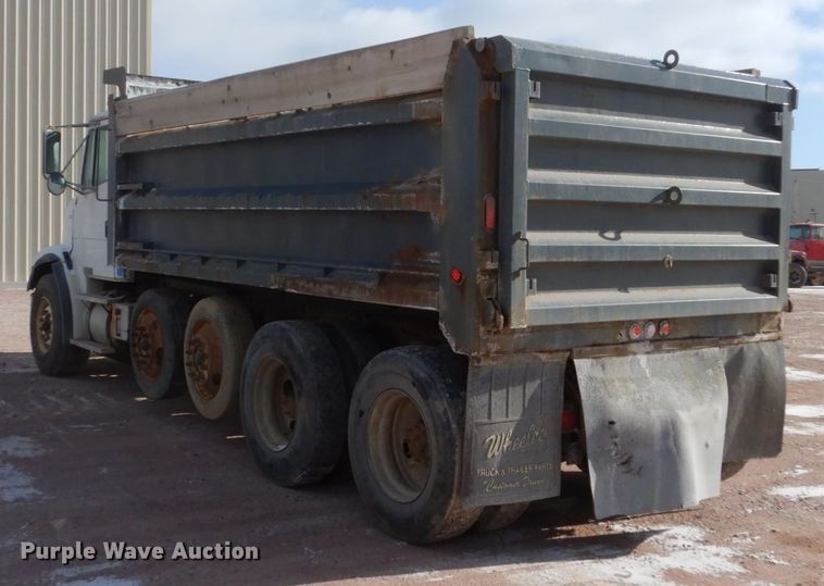 image for item EC9161 2002 Freightliner FL112 dump truck