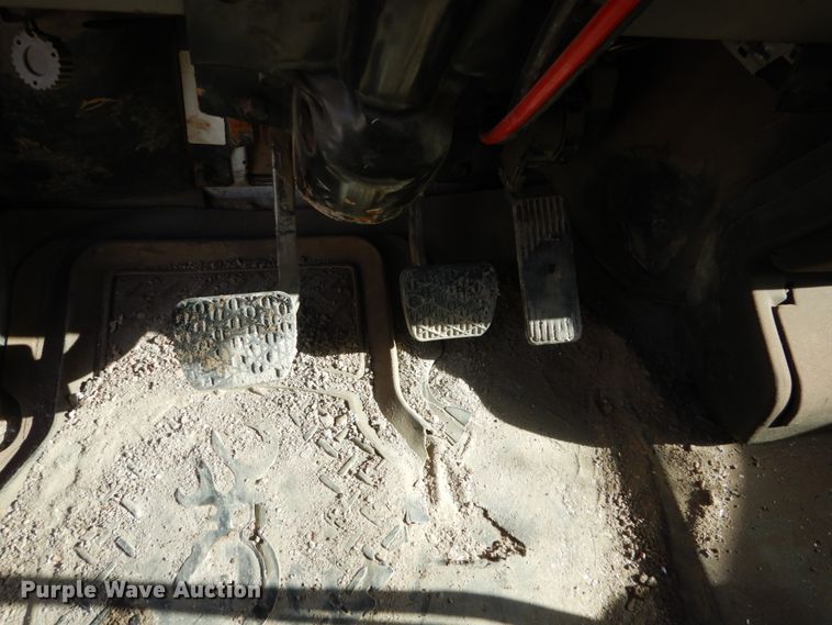 image for item EC9161 2002 Freightliner FL112 dump truck