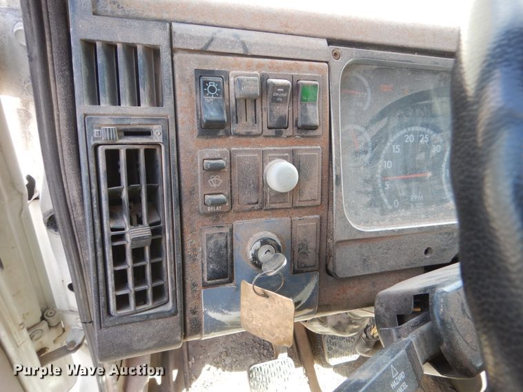 image for item EC9161 2002 Freightliner FL112 dump truck