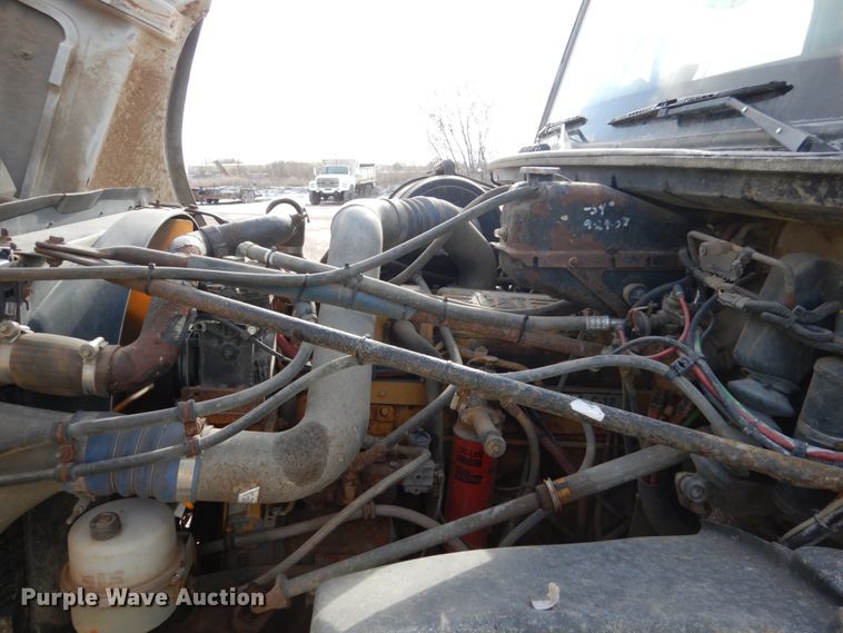 image for item EC9161 2002 Freightliner FL112 dump truck