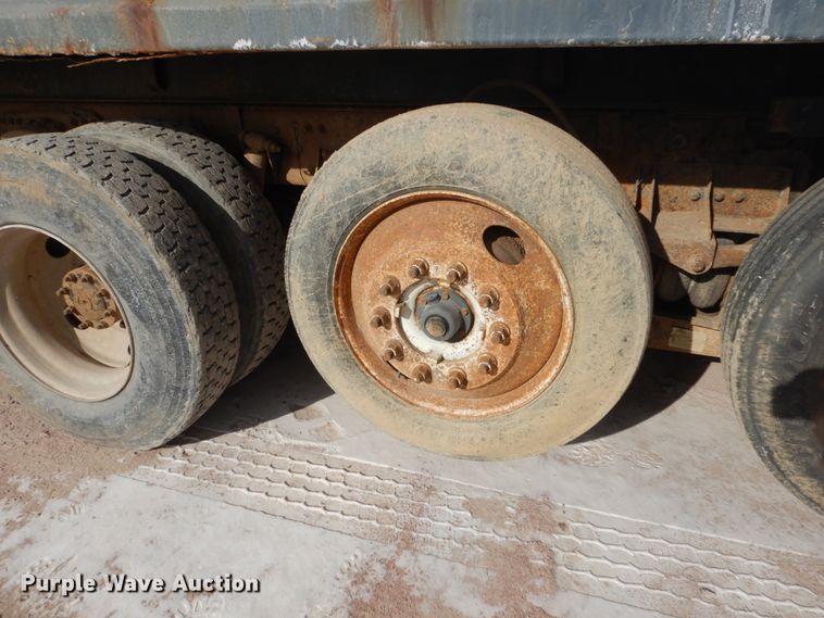 image for item EC9161 2002 Freightliner FL112 dump truck