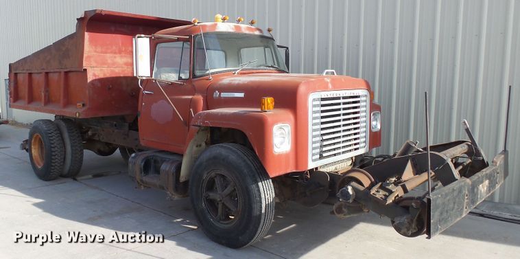 image for item EF9597 1976 International Loadstar 1800 rail road dump truck