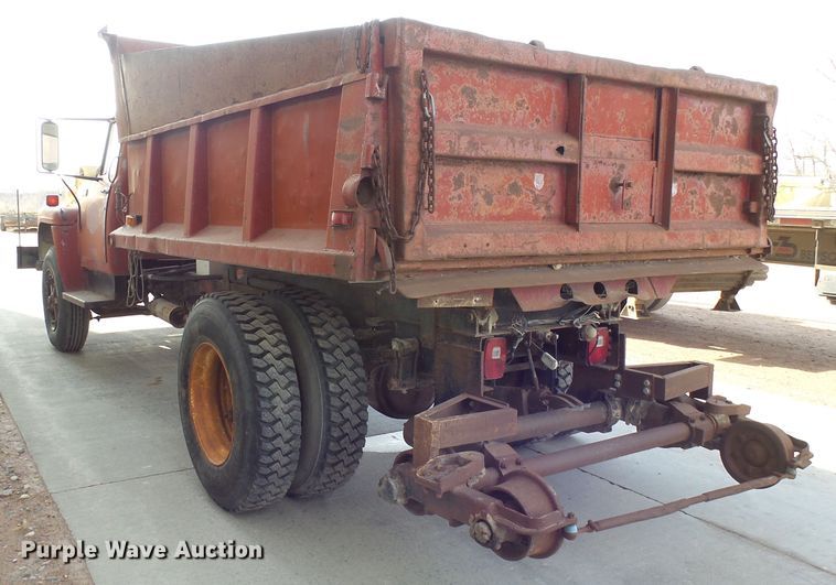 image for item EF9597 1976 International Loadstar 1800 rail road dump truck
