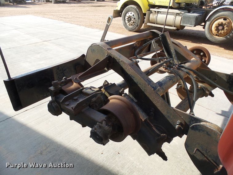 image for item EF9597 1976 International Loadstar 1800 rail road dump truck