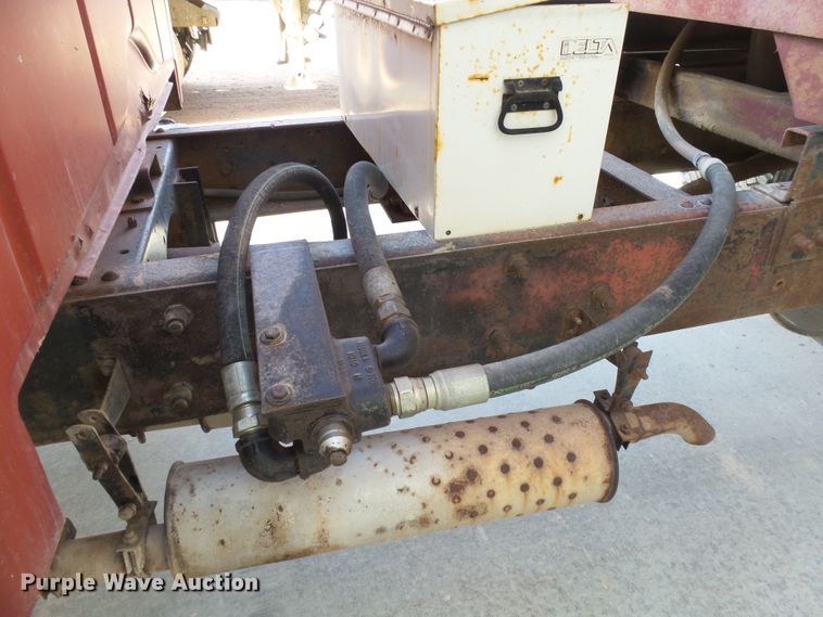 image for item EF9597 1976 International Loadstar 1800 rail road dump truck