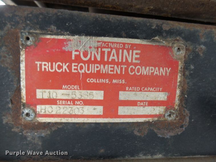 image for item EF9597 1976 International Loadstar 1800 rail road dump truck