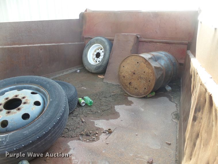 image for item EF9597 1976 International Loadstar 1800 rail road dump truck