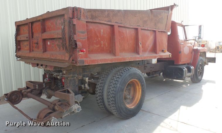 image for item EF9597 1976 International Loadstar 1800 rail road dump truck