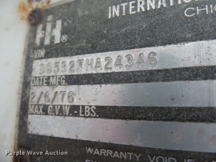 image for item EF9597 1976 International Loadstar 1800 rail road dump truck