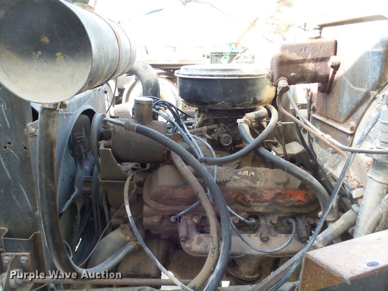 image for item EF9597 1976 International Loadstar 1800 rail road dump truck