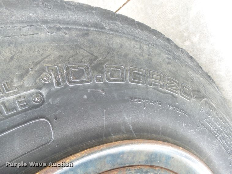 image for item EF9597 1976 International Loadstar 1800 rail road dump truck