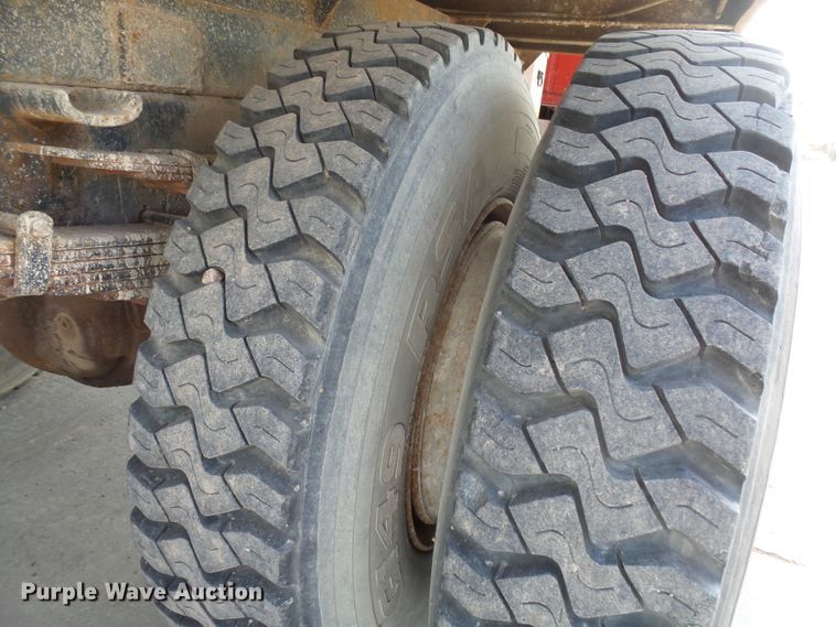 image for item EF9597 1976 International Loadstar 1800 rail road dump truck