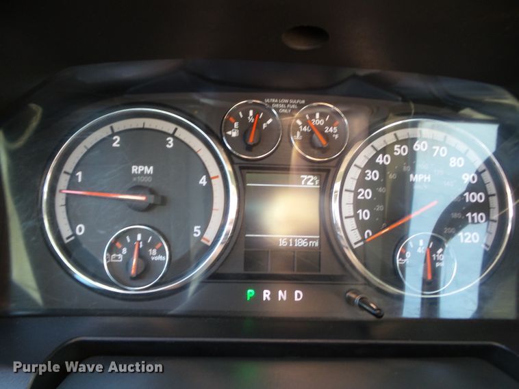 image for item EM9929 2011 Dodge Ram 5500 bucket truck