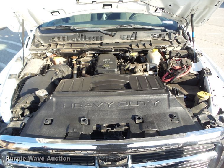 image for item EM9929 2011 Dodge Ram 5500 bucket truck