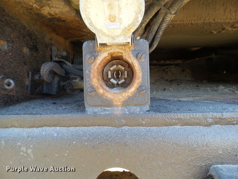 image for item EM9929 2011 Dodge Ram 5500 bucket truck