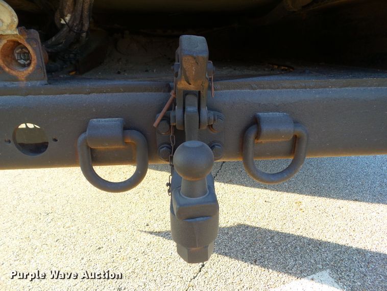 image for item EM9929 2011 Dodge Ram 5500 bucket truck