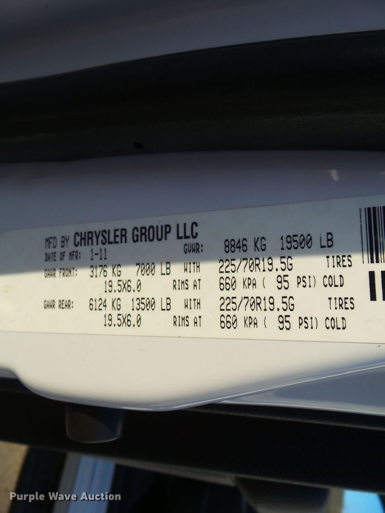 image for item EM9929 2011 Dodge Ram 5500 bucket truck