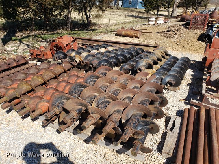 image for item EZ9111 Ditch Witch 210 earth auger