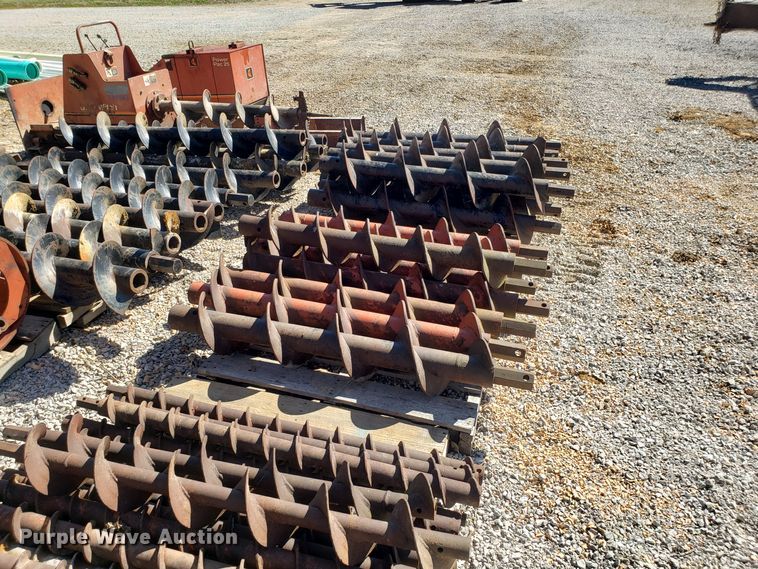 image for item EZ9111 Ditch Witch 210 earth auger