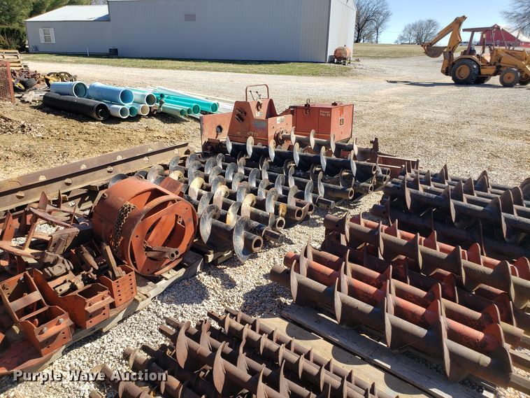 image for item EZ9111 Ditch Witch 210 earth auger