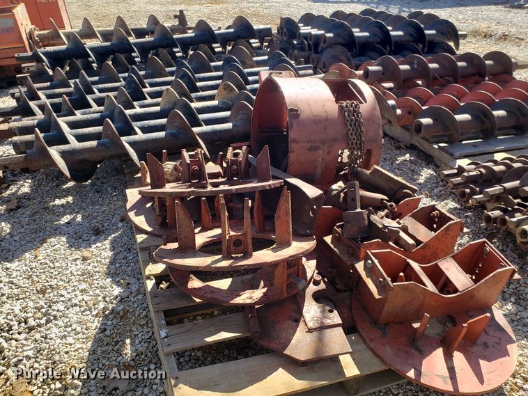 image for item EZ9111 Ditch Witch 210 earth auger