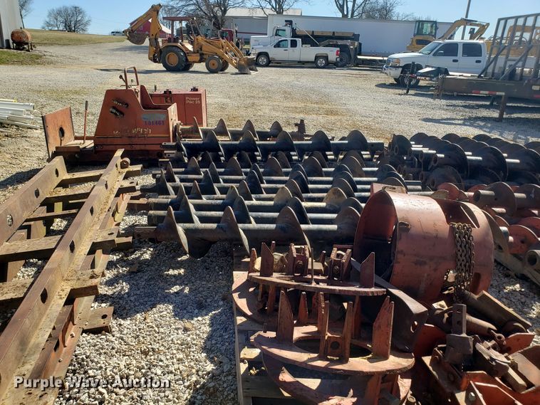 image for item EZ9111 Ditch Witch 210 earth auger