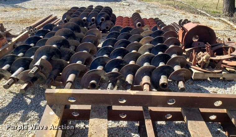 image for item EZ9111 Ditch Witch 210 earth auger