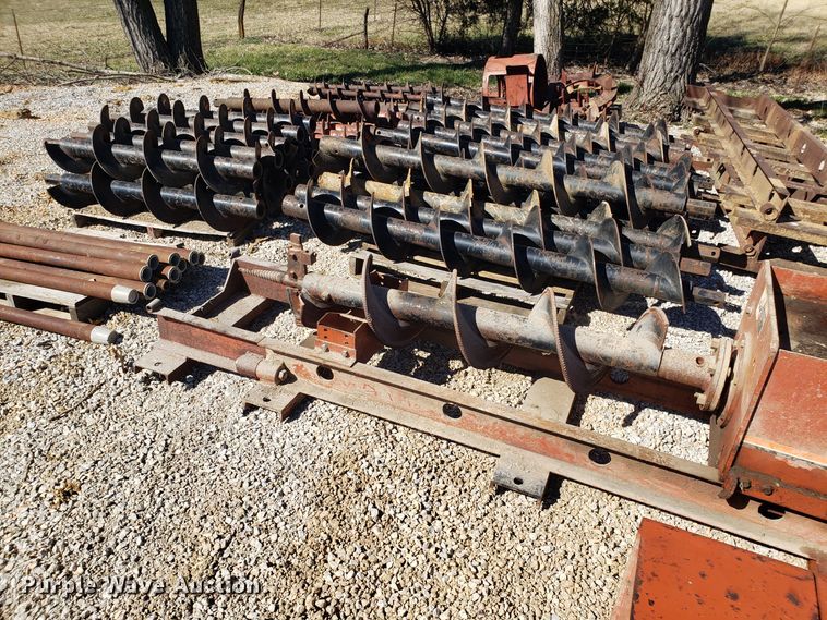 image for item EZ9111 Ditch Witch 210 earth auger