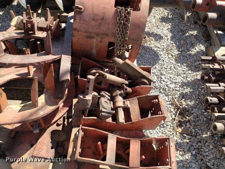 image for item EZ9111 Ditch Witch 210 earth auger