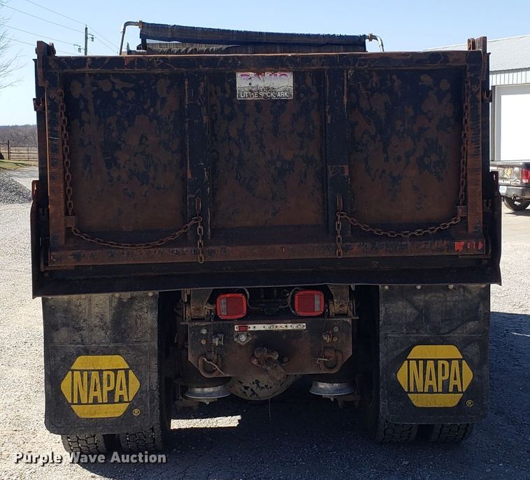 image for item EZ9112 1992 Freightliner FLD120 dump truck