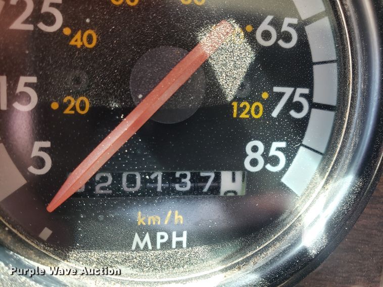 image for item EZ9112 1992 Freightliner FLD120 dump truck