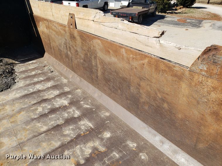 image for item EZ9112 1992 Freightliner FLD120 dump truck