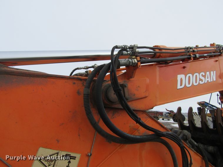 image for item FD9375 2008 Doosan DX255LC excavator