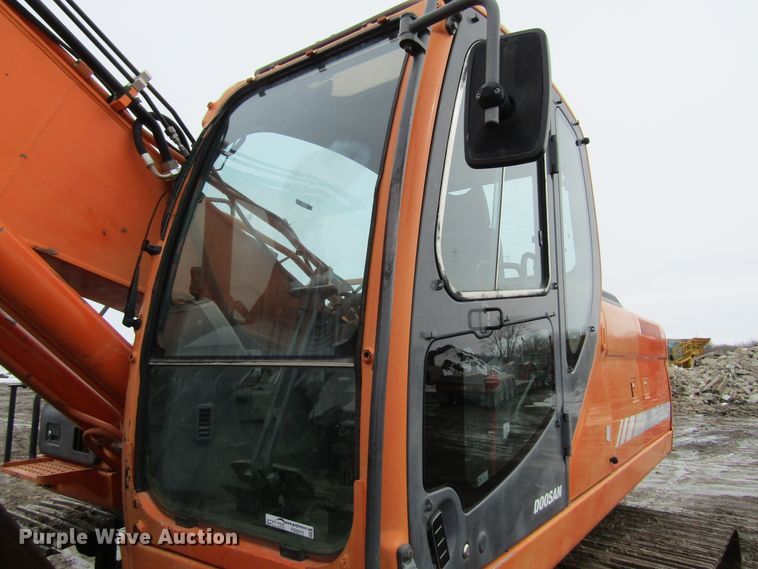 image for item FD9375 2008 Doosan DX255LC excavator