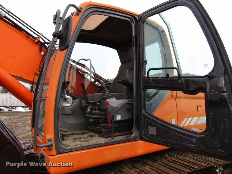 image for item FD9375 2008 Doosan DX255LC excavator