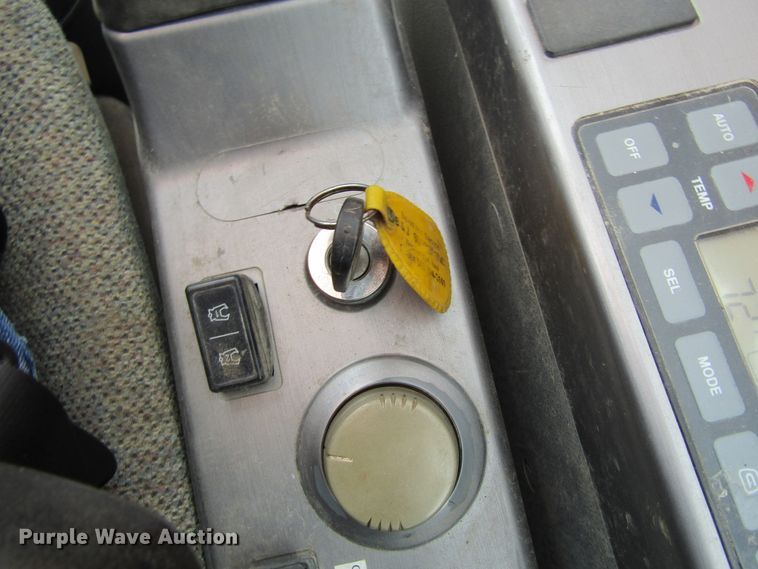 image for item FD9375 2008 Doosan DX255LC excavator