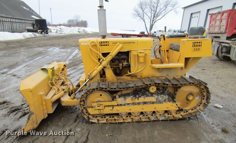 image for item FD9377 1970 Case 350 dozer