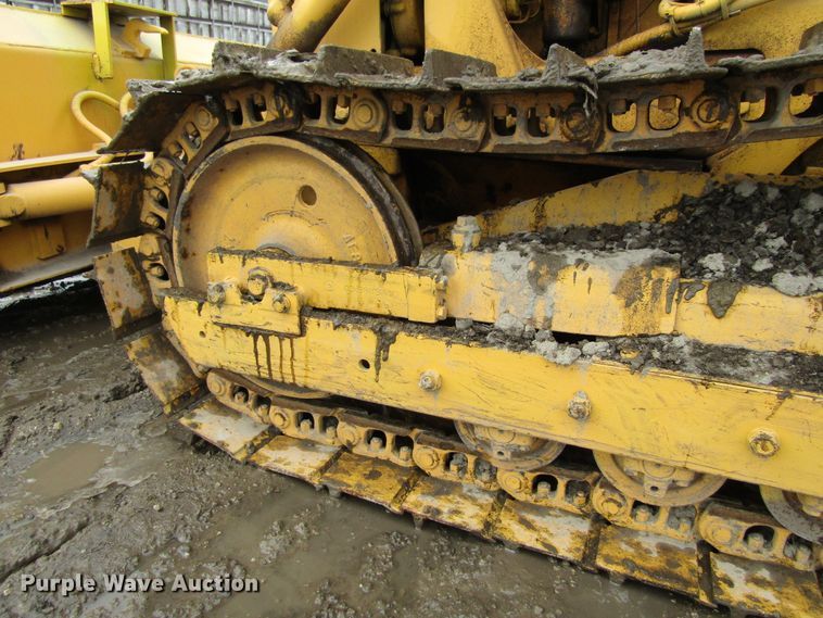 image for item FD9377 1970 Case 350 dozer