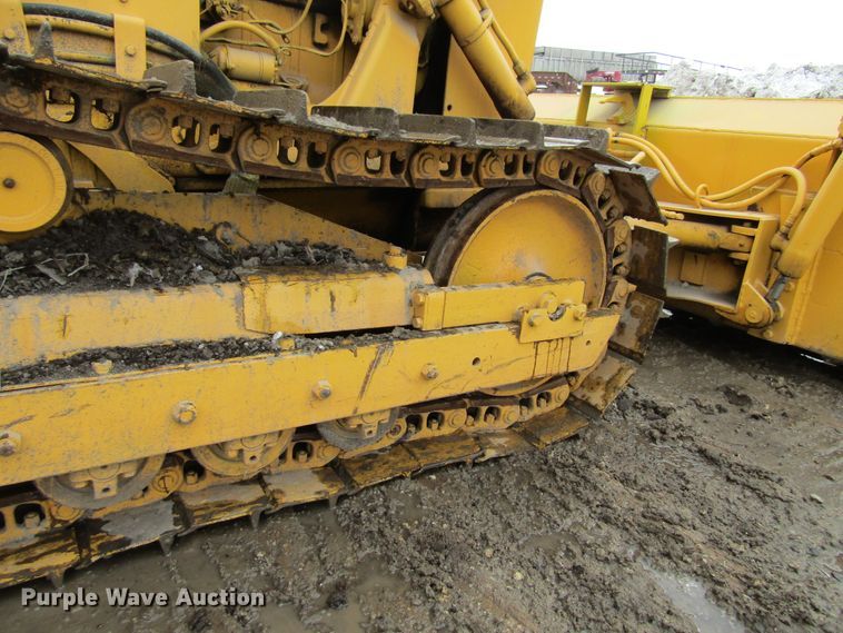image for item FD9377 1970 Case 350 dozer