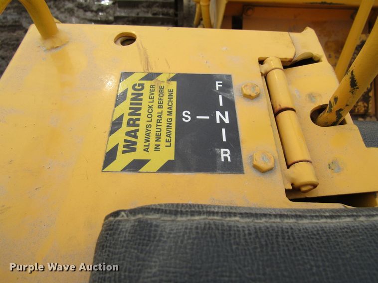 image for item FD9377 1970 Case 350 dozer