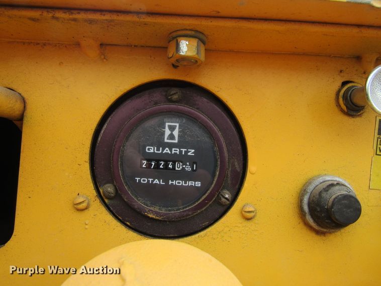image for item FD9377 1970 Case 350 dozer