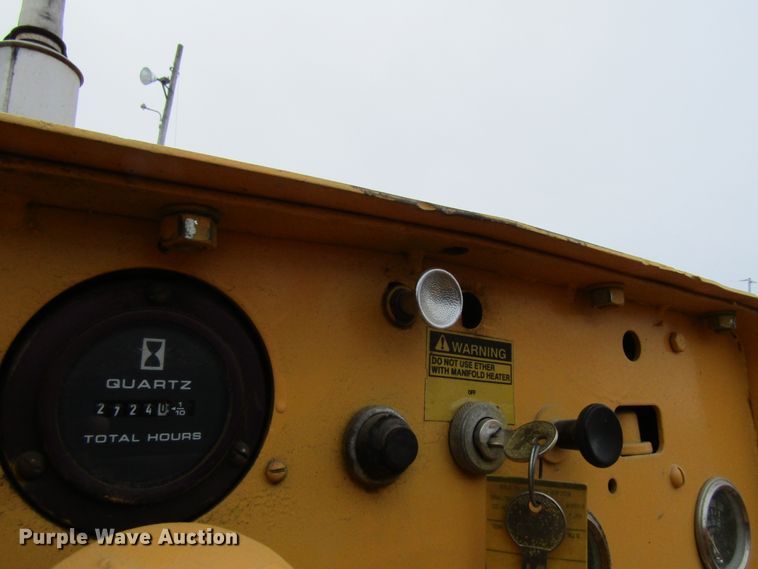 image for item FD9377 1970 Case 350 dozer