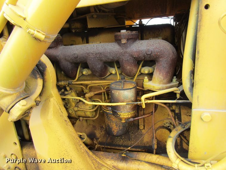 image for item FD9377 1970 Case 350 dozer