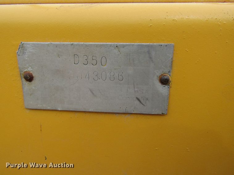 image for item FD9377 1970 Case 350 dozer