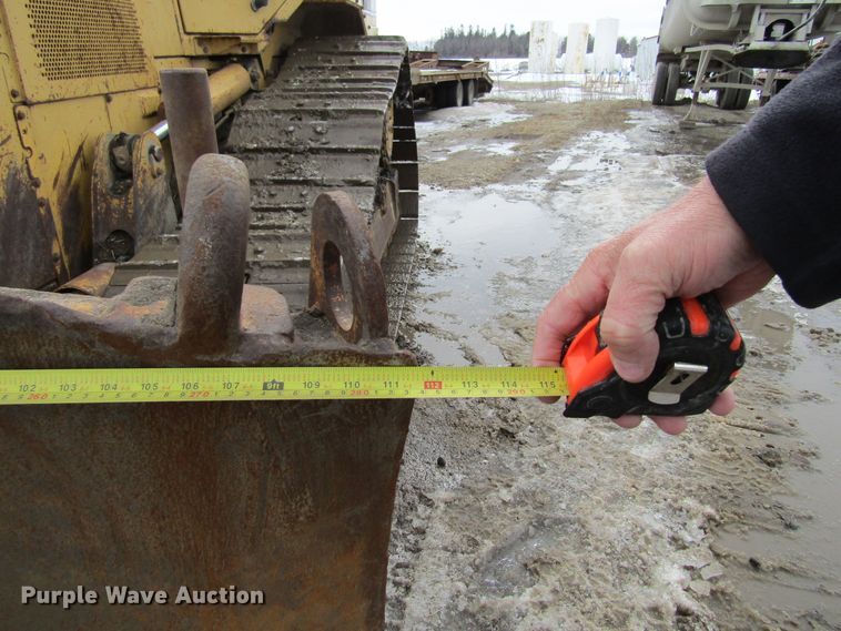 image for item FD9379 1995 Caterpillar D4H XL dozer