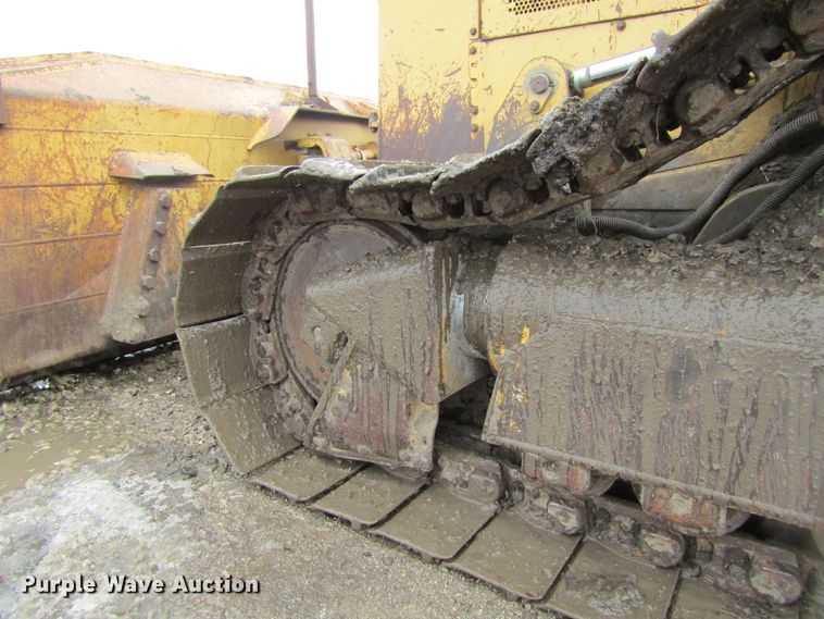 image for item FD9379 1995 Caterpillar D4H XL dozer