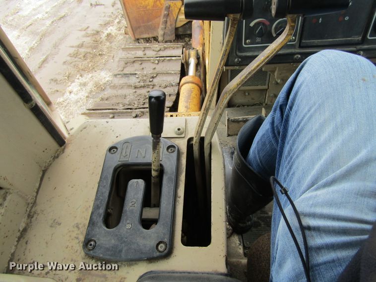 image for item FD9379 1995 Caterpillar D4H XL dozer