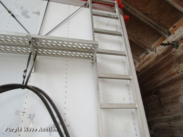 image for item FD9380 1995 Timpte live bottom trailer