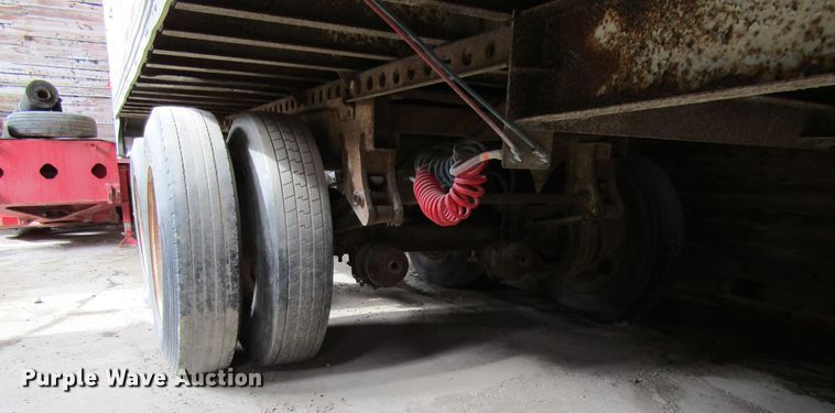 image for item FD9380 1995 Timpte live bottom trailer