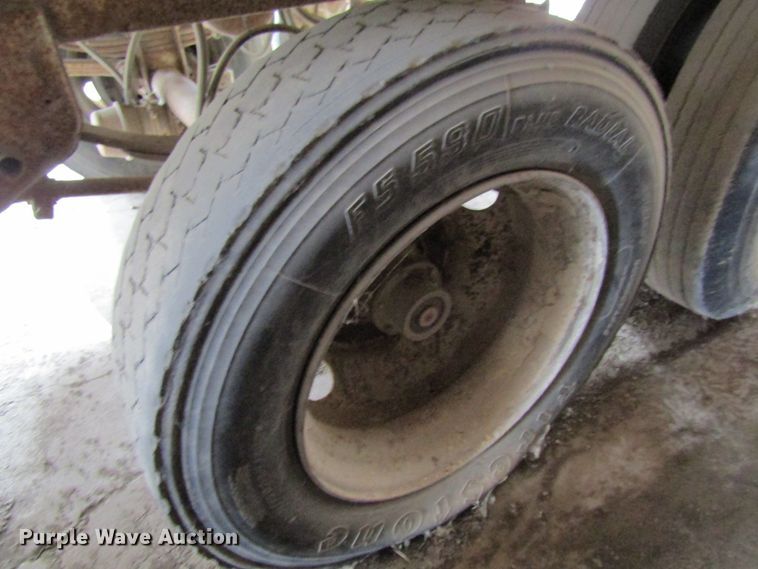 image for item FD9380 1995 Timpte live bottom trailer